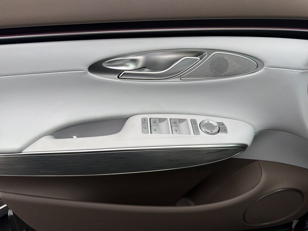 2026 GENESIS GV70 Base - Photo 11