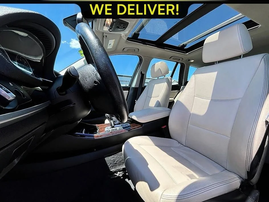 Used 2017 Black BMW xDrive28i image 9