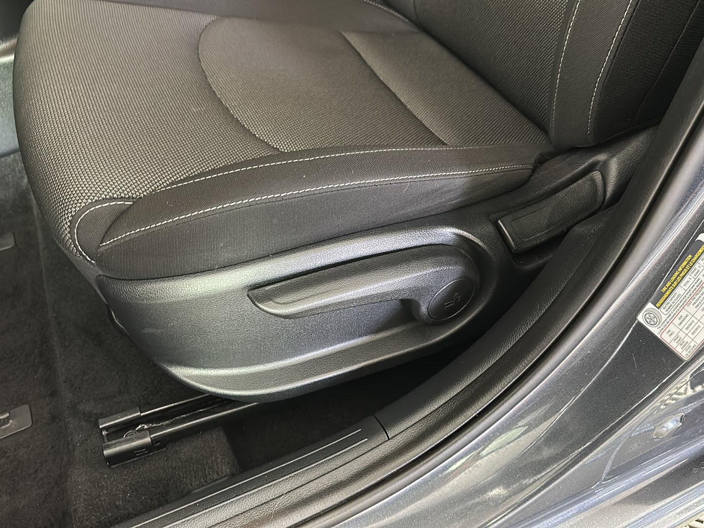 Used 2023 Gravity Gray Kia LXS image 18