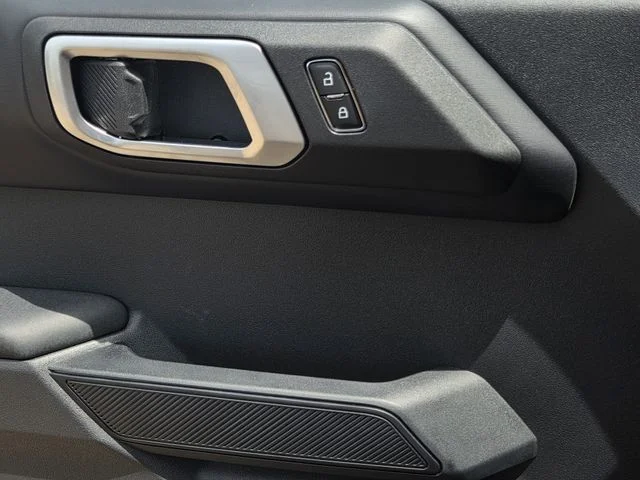 New 2026 Avalanche Gray Ford Badlands® image 37