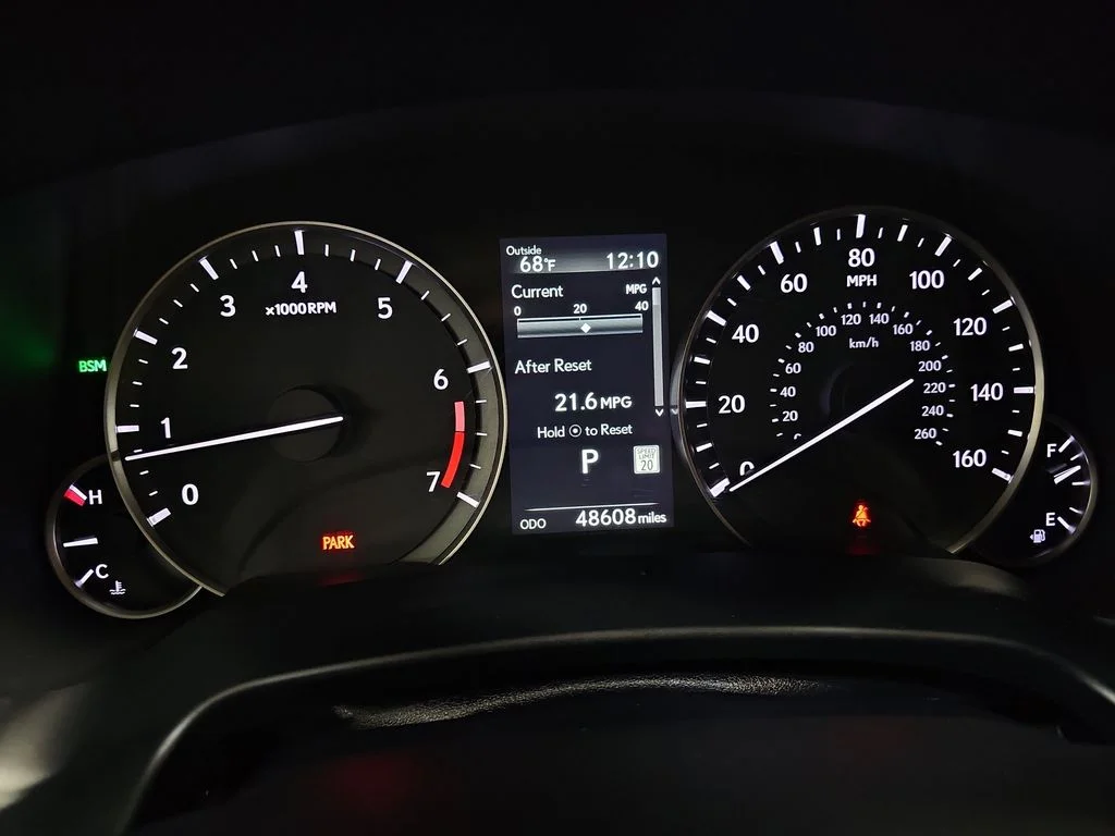 Used 2022 White Lexus 350 image 21
