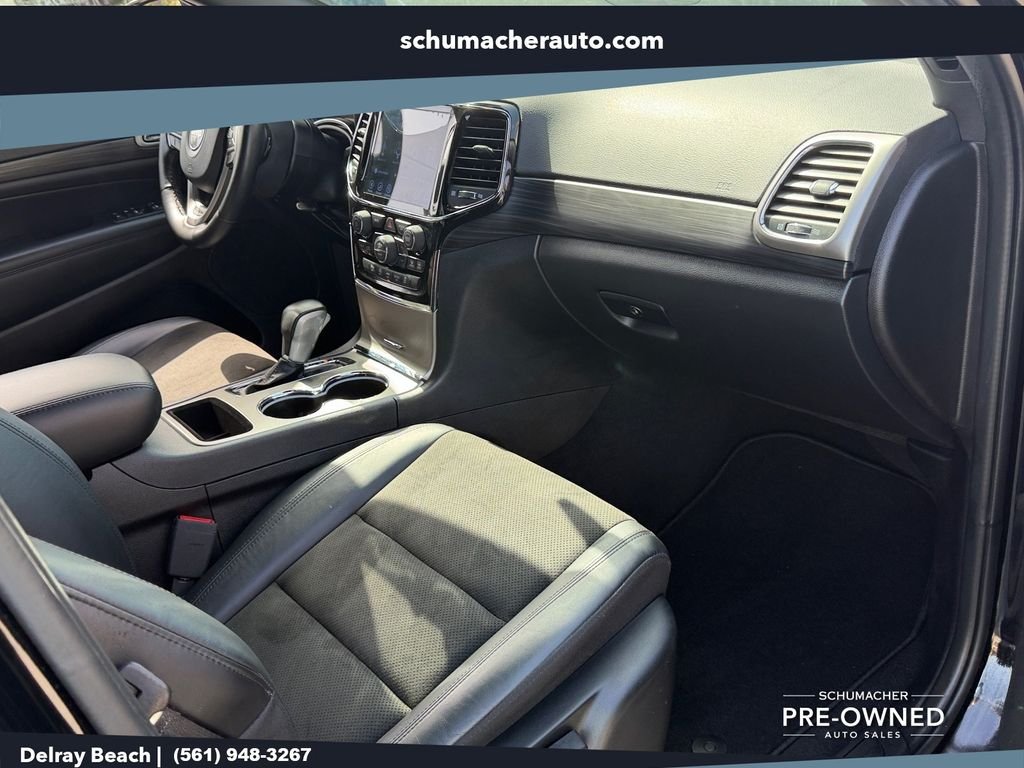 Used 2021 Black Jeep Laredo X image 15