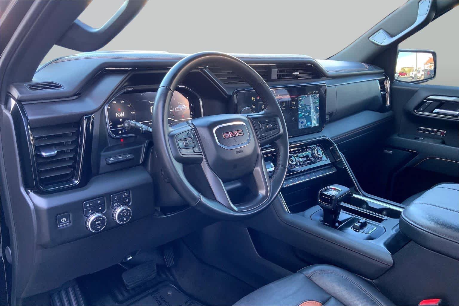 Used 2025 Onyx Black GMC AT4 image 18
