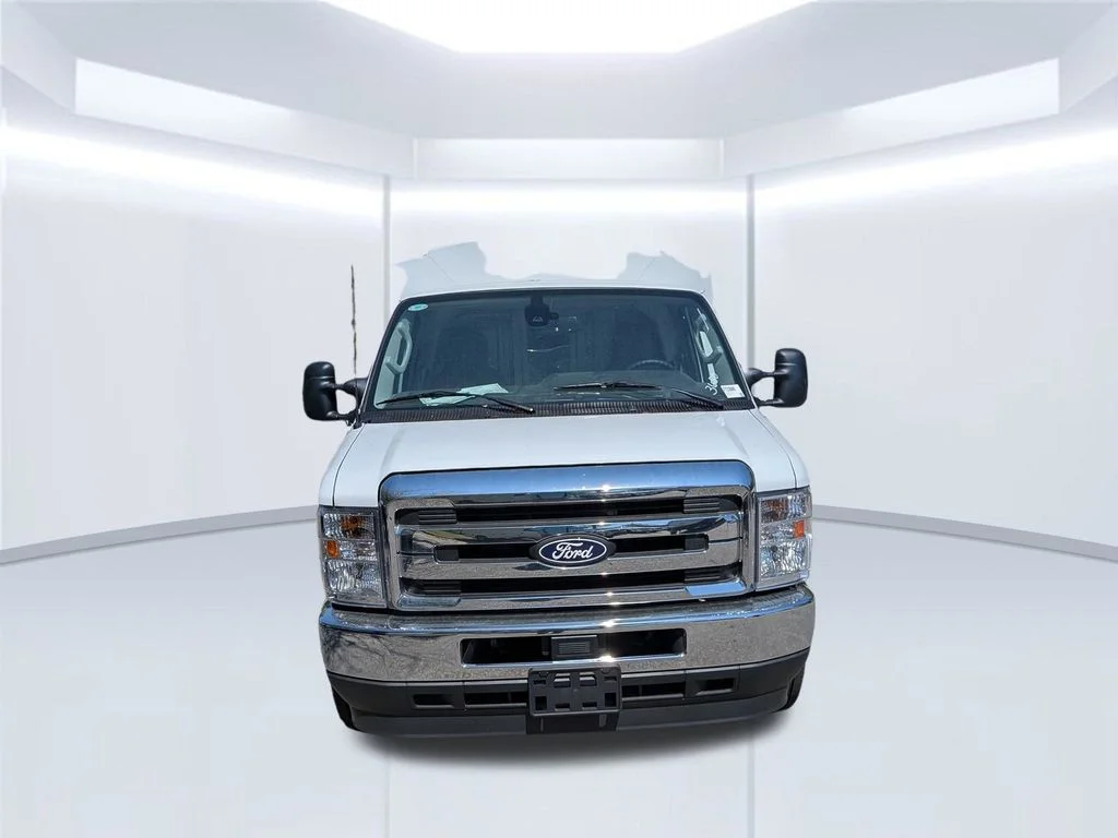 New 2026 White Ford Base image 19