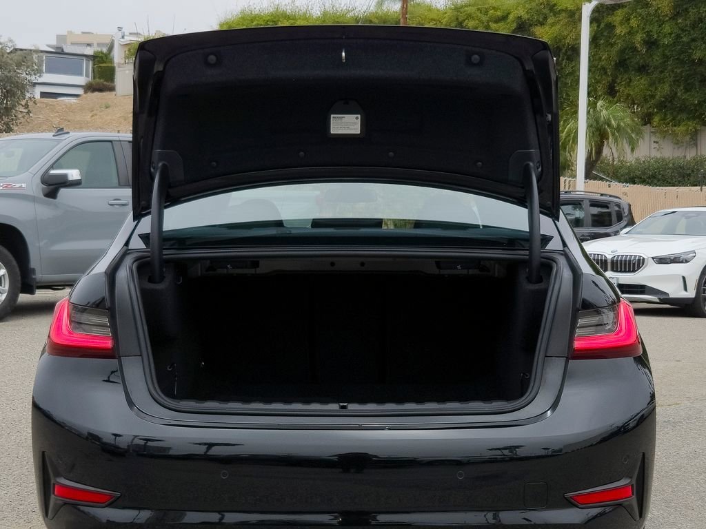 Used 2021 Jet Black BMW 330i image 21
