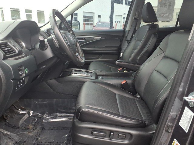 Certified Used 2023 Modern Steel Metallic Honda AWD RTL-E image 18