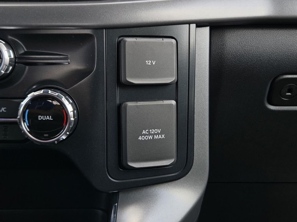 New 2026 Oxford White Ford XLT image 34