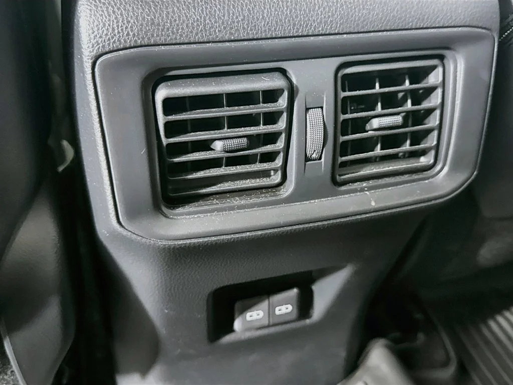 Used 2023 Silver Toyota XLE Premium image 31