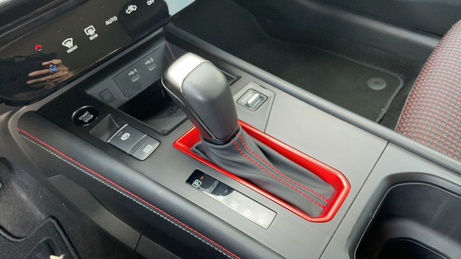 Certified Used 2025 Black Nissan SR image 28