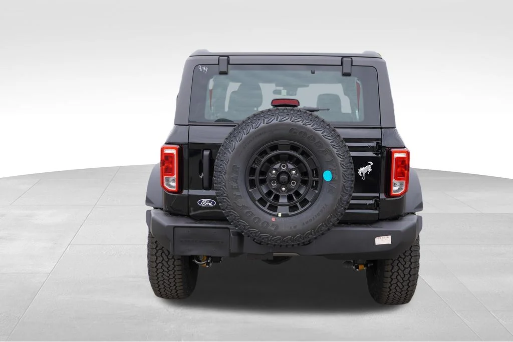 New 2026 Black Ford Base image 4