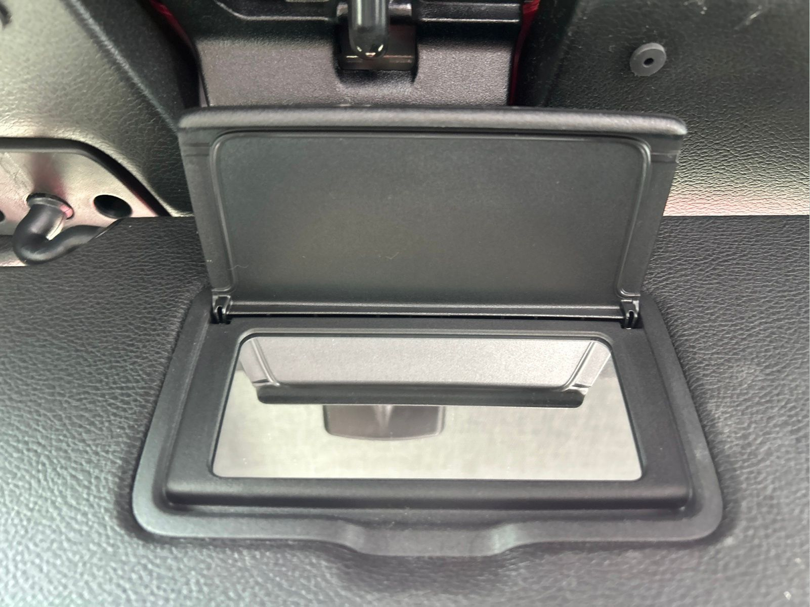 Used 2020 Red Jeep Sport image 33