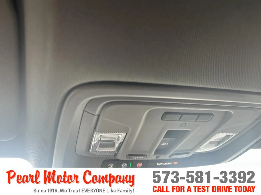 New 2026 Sterling Metallic GMC Elevation image 15
