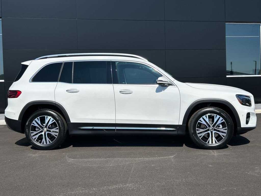 New 2026 Polar White Mercedes-Benz GLB 250 image 9