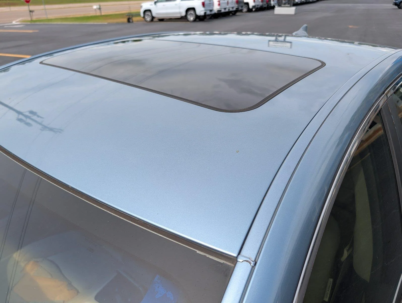 Used 2009 Sterling Blue Metallic Hyundai 3.8L image 35