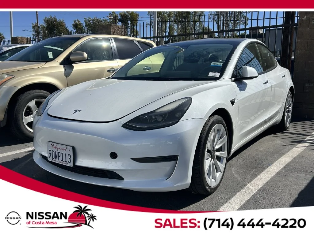 Used 2023 Pearl White Multi-Coat Tesla Base image 1