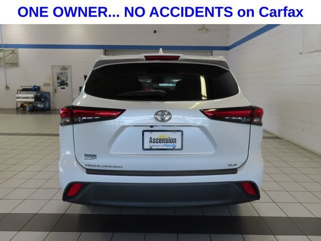 Used 2023 White Toyota XLE image 12
