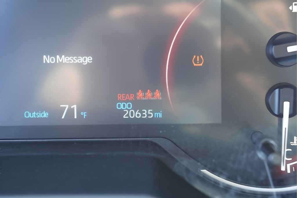 Used 2025 Silver Sky Metallic Toyota LE image 17