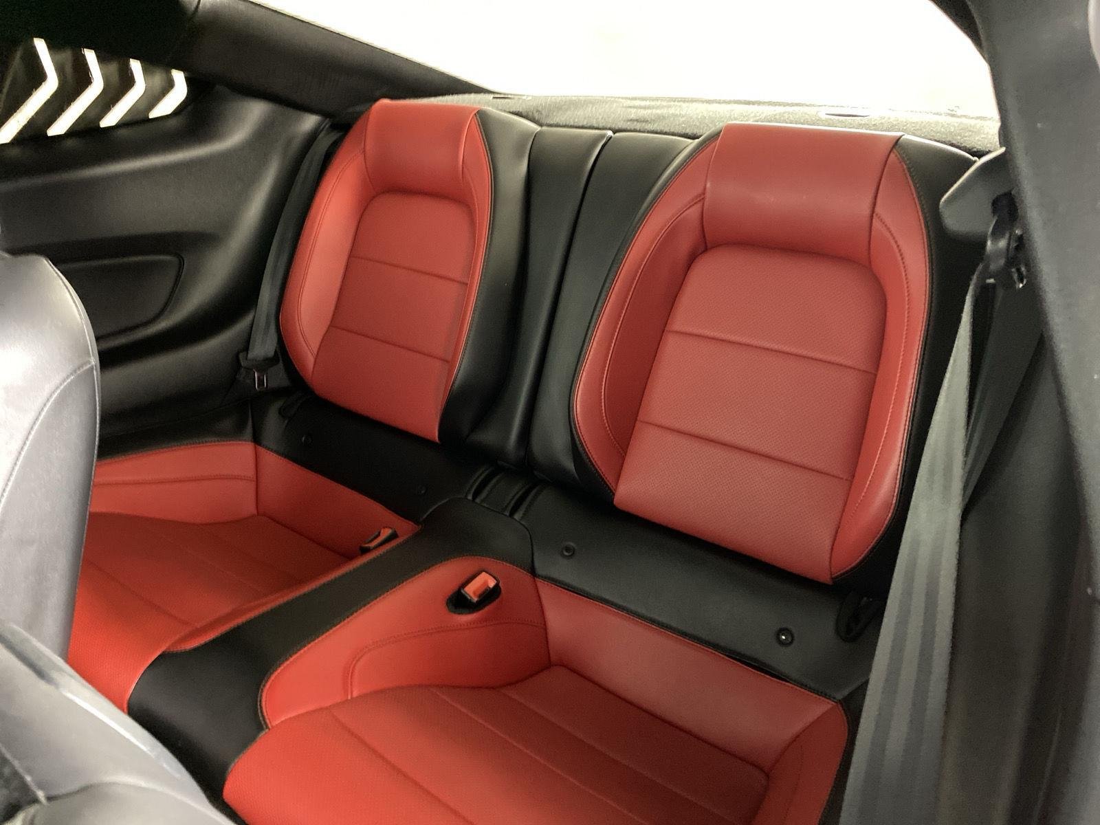 Used 2018 Oxford White Ford GT Premium image 23