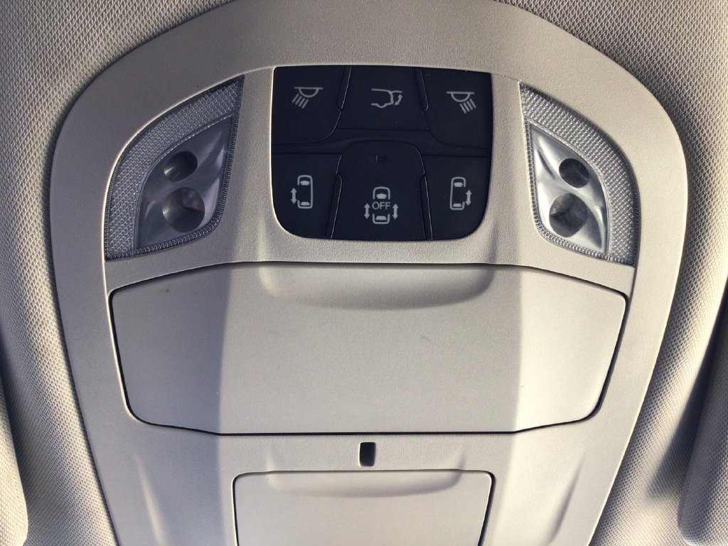 Used 2024 Silver Chrysler Touring L image 29