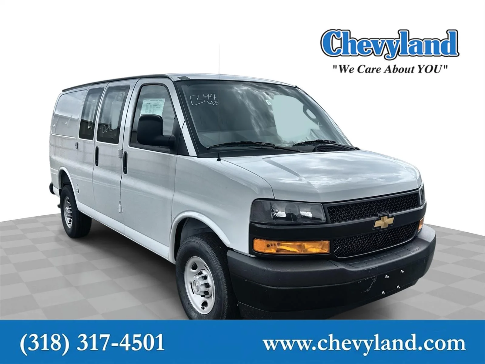 2026 Chevrolet Express 1WT