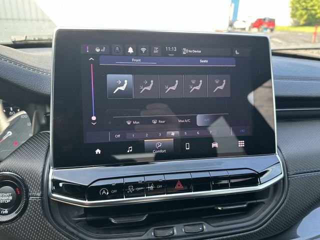 Used 2025 Black Jeep Latitude image 18