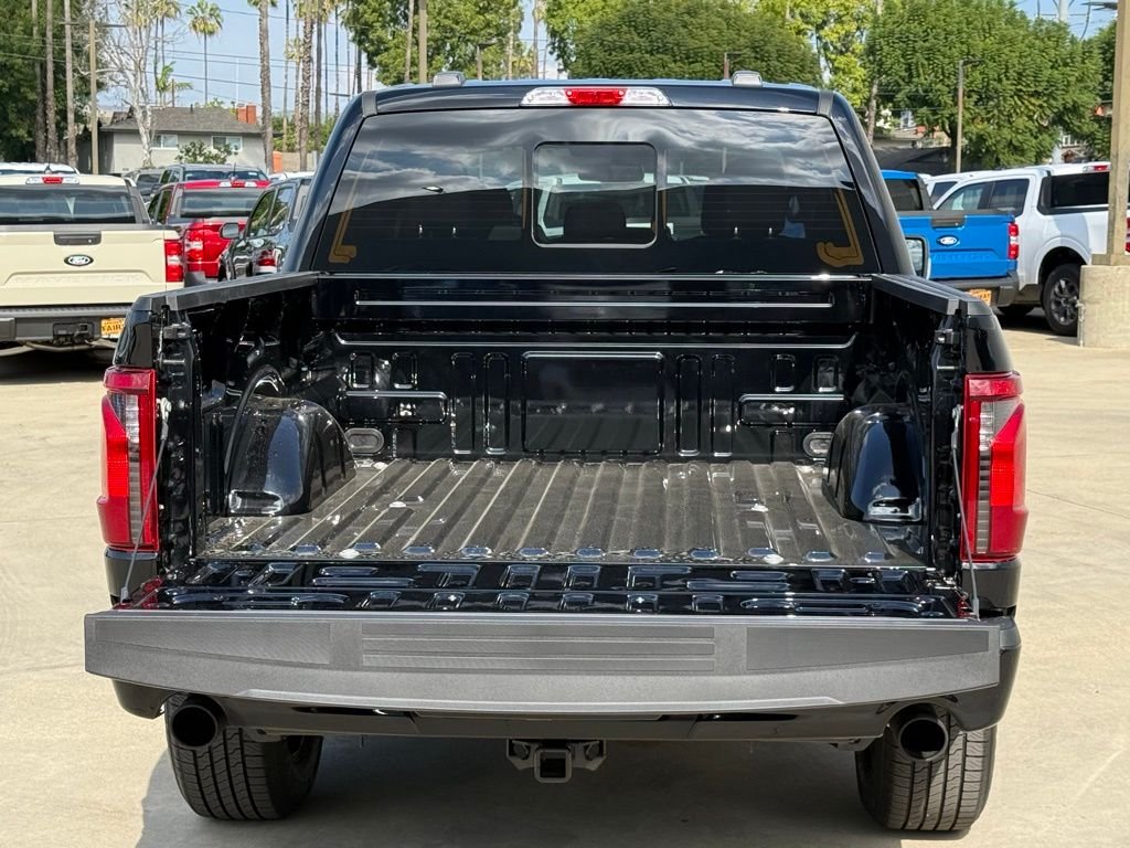 New 2026 Agate Black Metallic Ford XLT image 13