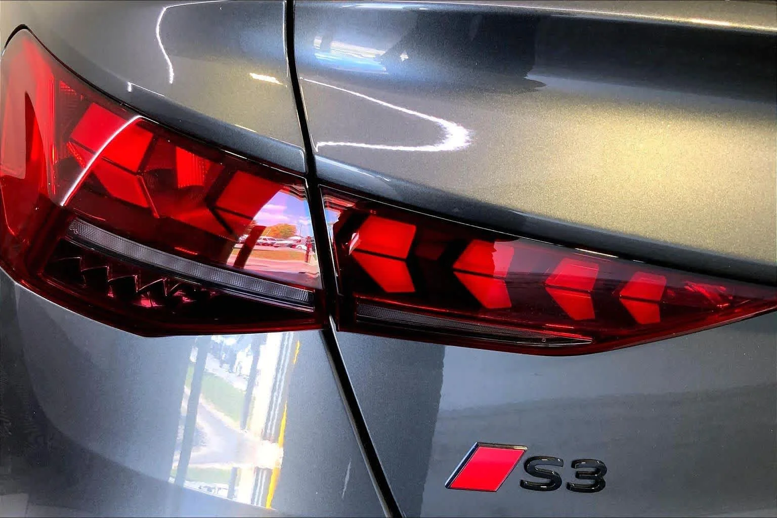 New 2026 Daytona Gray pe Audi  image 14