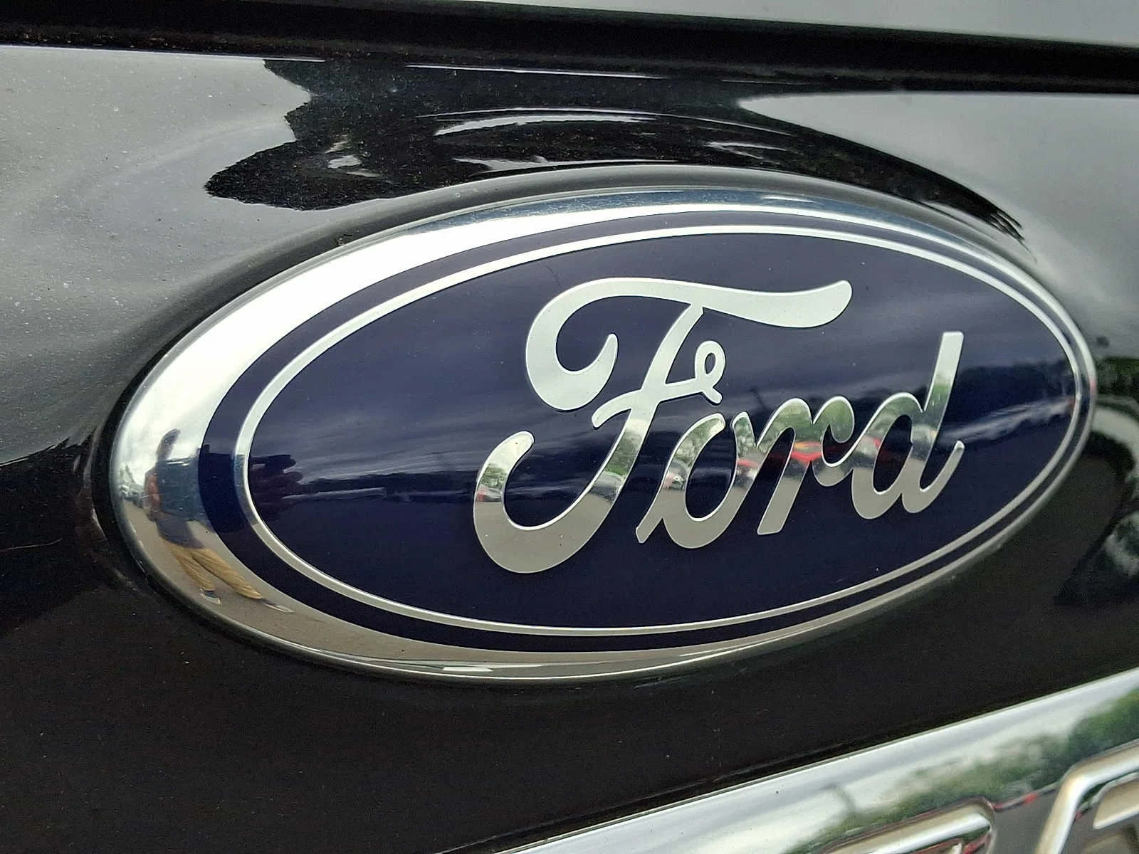 Used 2013 Tuxedo Black Metallic Ford XLT image 30