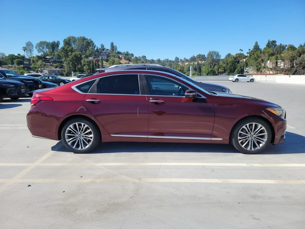 Used 2017 Red Genesis 3.8 image 2