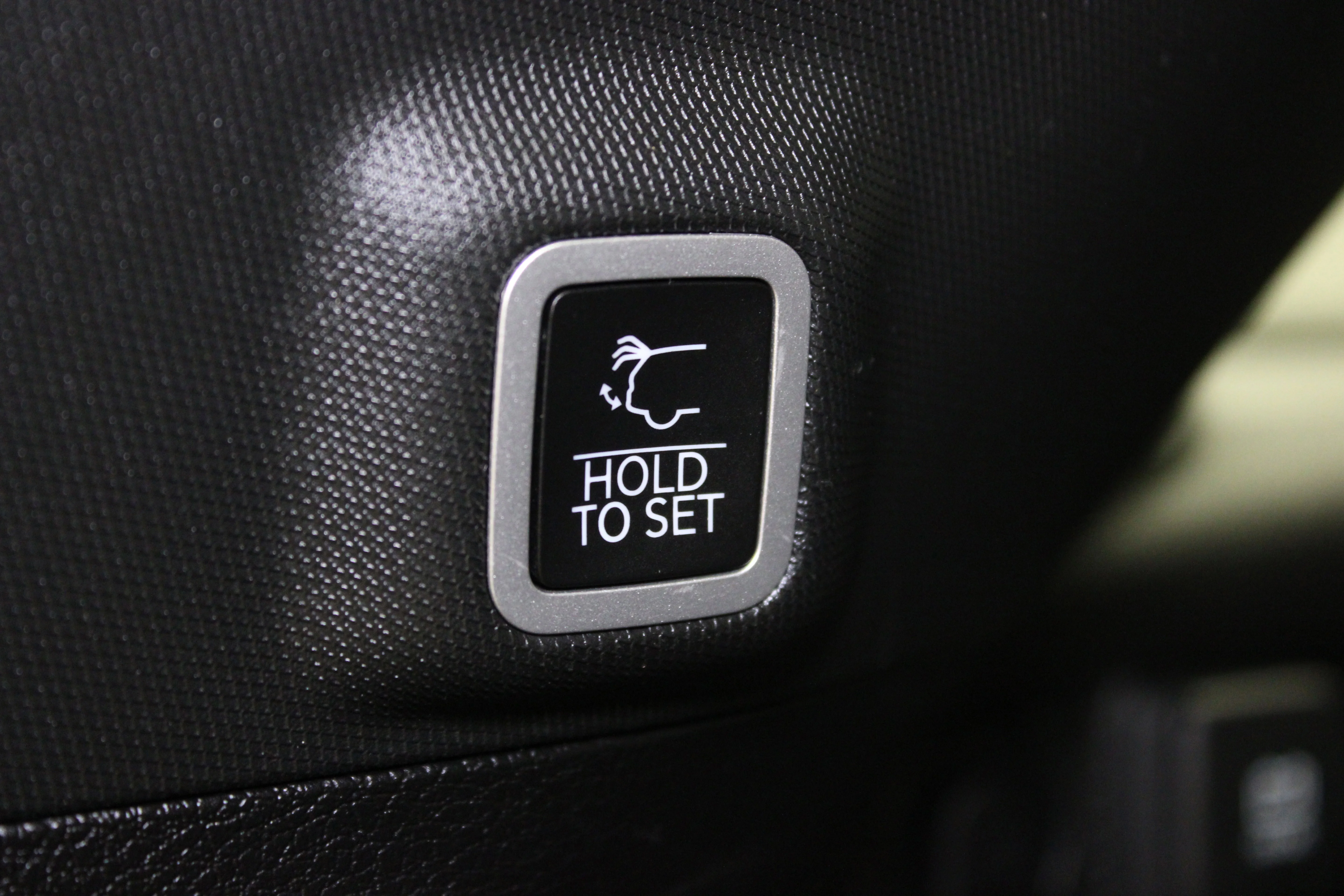 Used 2023 Diamond Black Crystal Pearlcoat Jeep Summit Reserve 4xe image 16