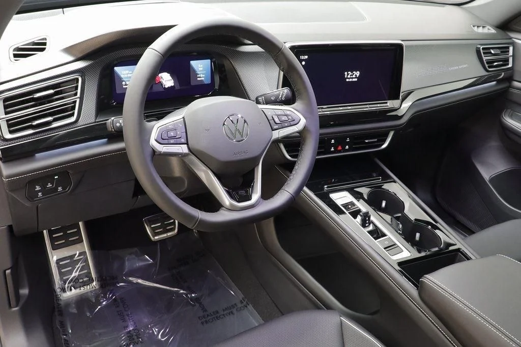 2026 Volkswagen Atlas Cross Sport SEL Premium R-LINE - Photo 8