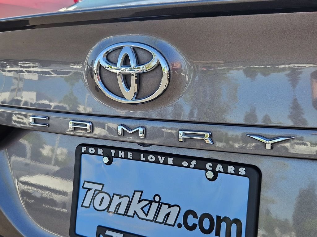 Used 2024 Predawn Gray Mica Toyota SE image 28
