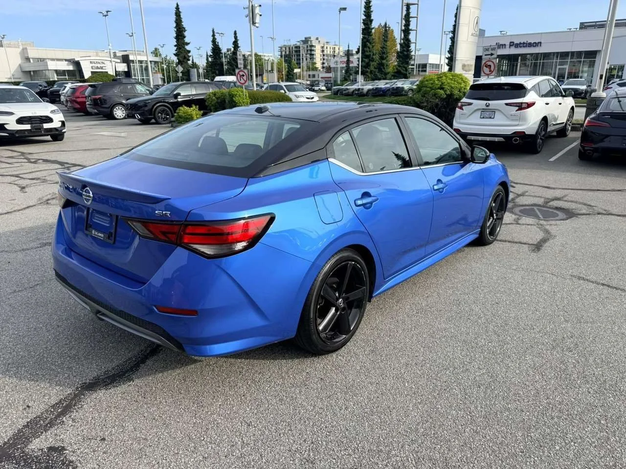 Used 2022  Nissan SR CVT Dilawri Certified   Local BC   No Accident image 5