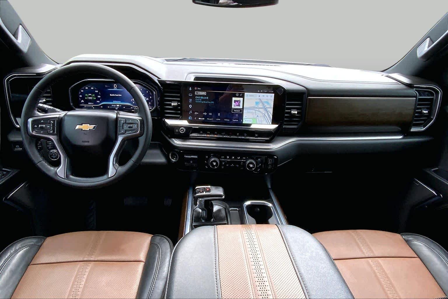 Used 2024 Iridescent Pearl Tricoat Chevrolet High Country image 16