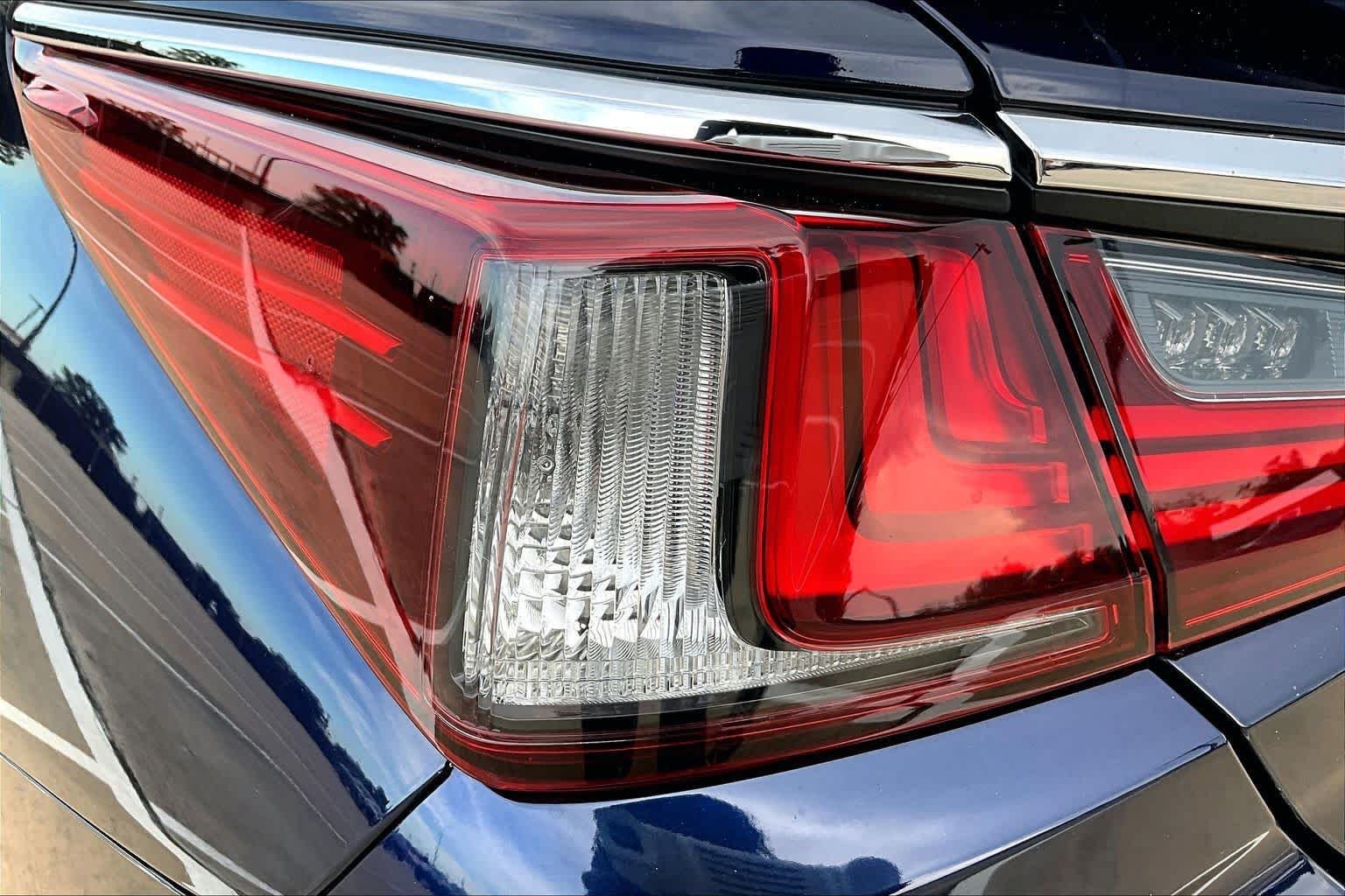 Used 2023 Nightfall Mica Lexus Ultra Luxury image 29