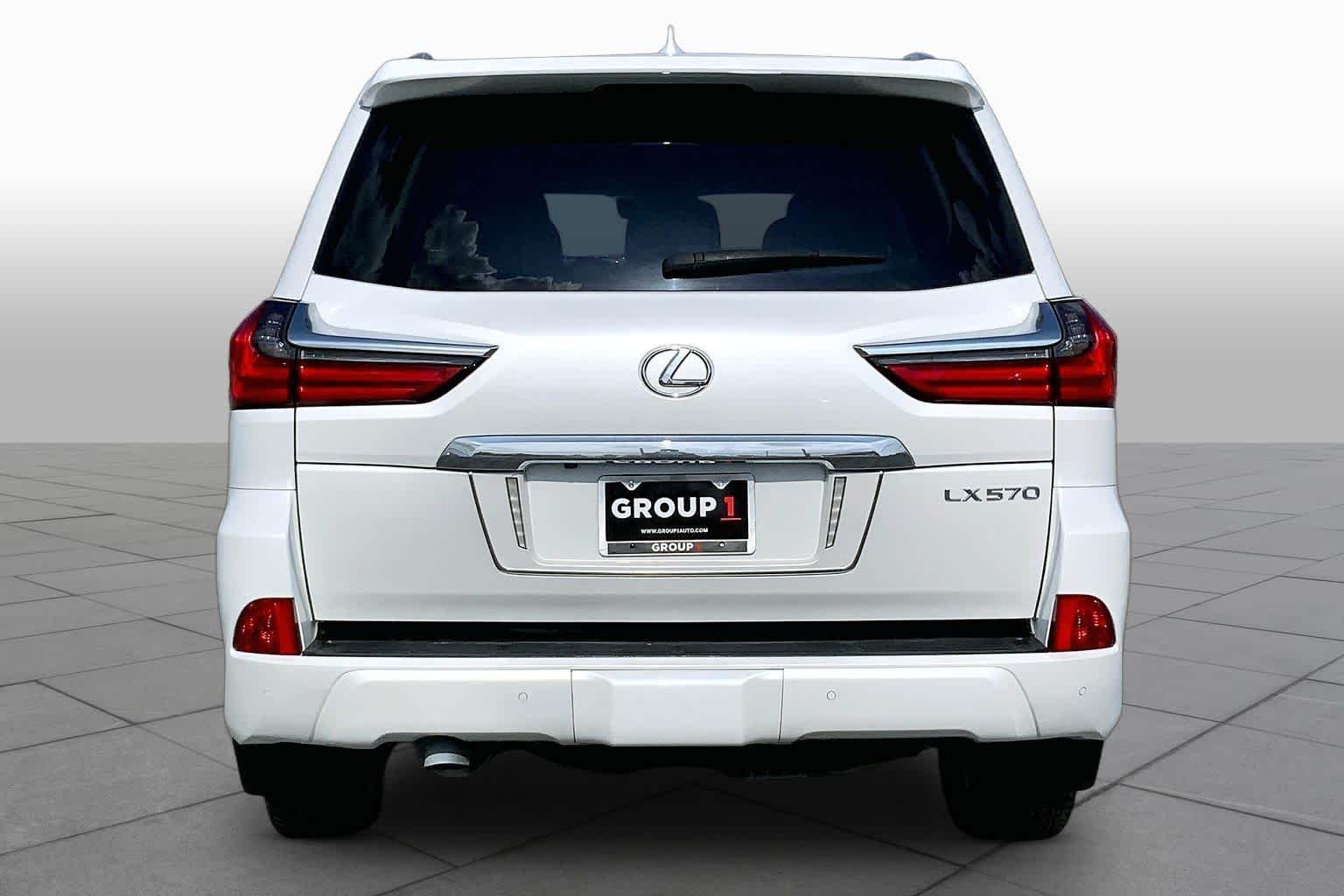 Used 2020 Eminent White Pearl Lexus  image 5
