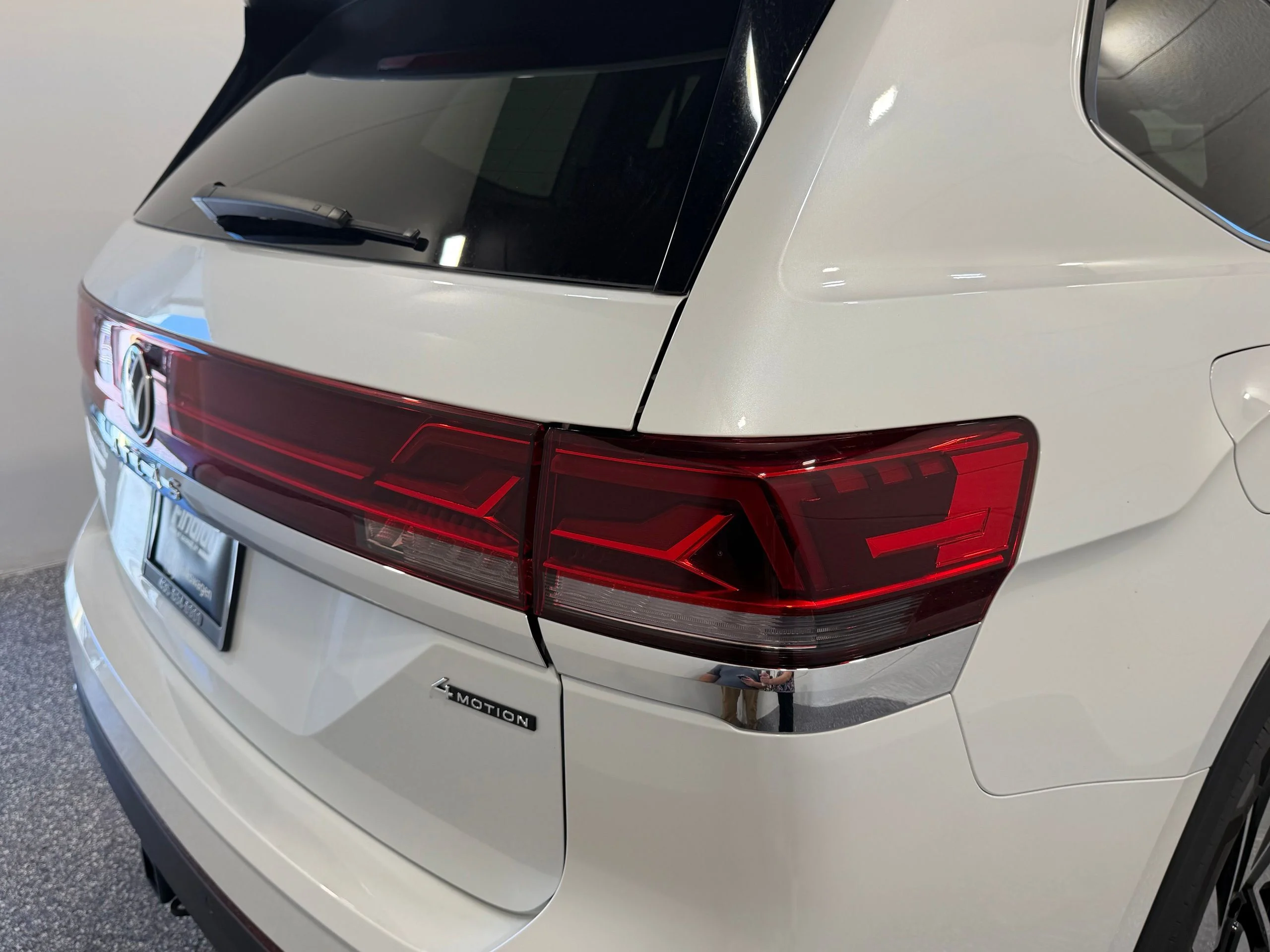 New 2026 White Volkswagen 2.0T SE w/Technology image 17