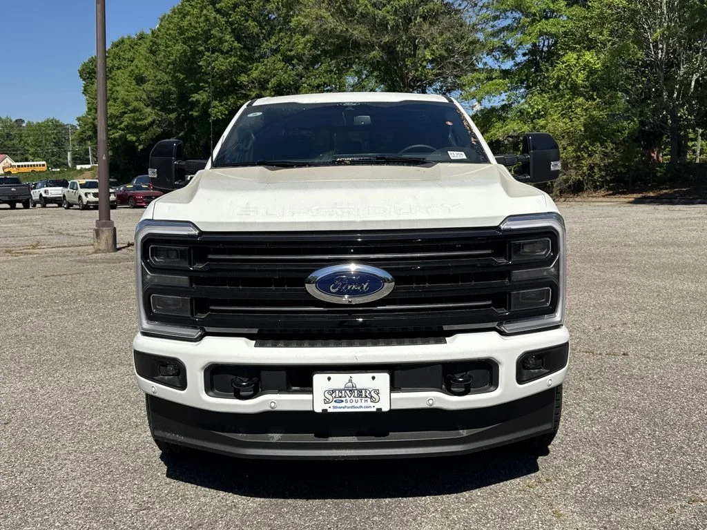 New 2026 Star White Metallic Tri-Coat Ford Platinum image 2