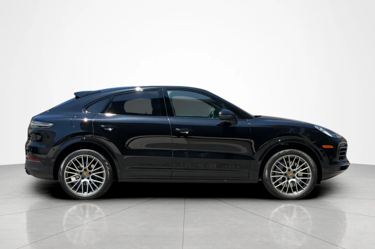 Used 2023 BLACK Porsche Platinum Edition image 6