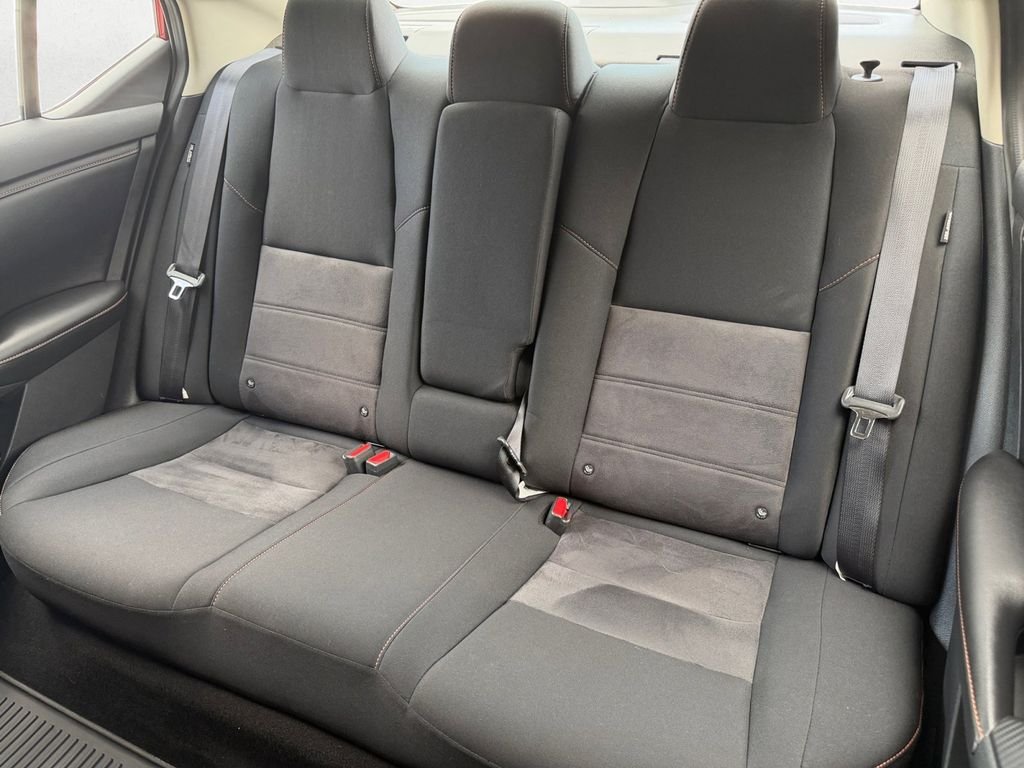 Used 2022 Red Nissan SR image 9