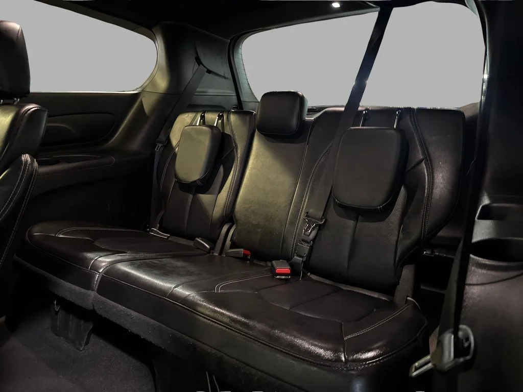 Used 2025 Black Chrysler Select image 25