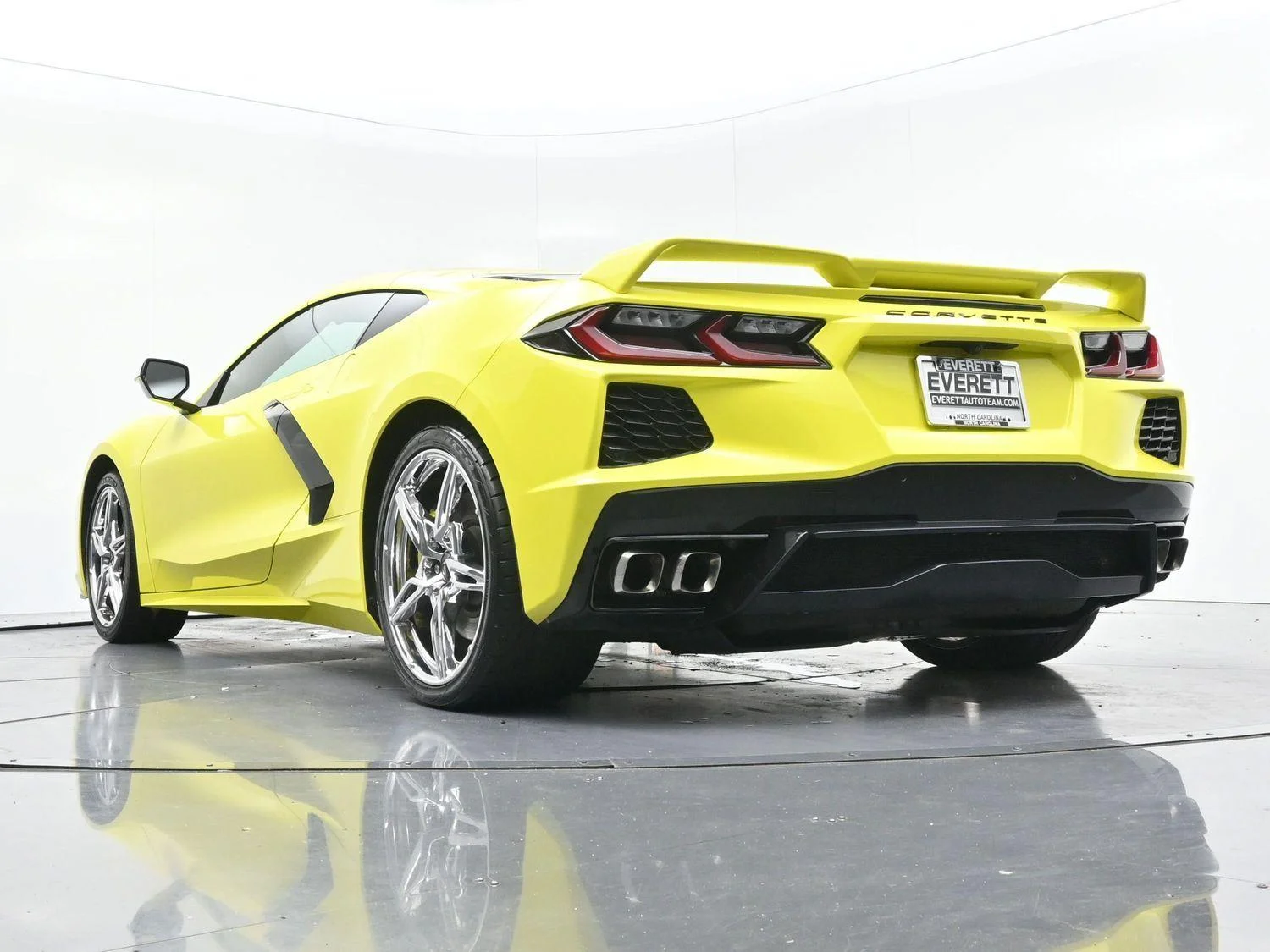 Used 2021 ACCELERATE YELLOW METALLIC Chevrolet 1LT image 47