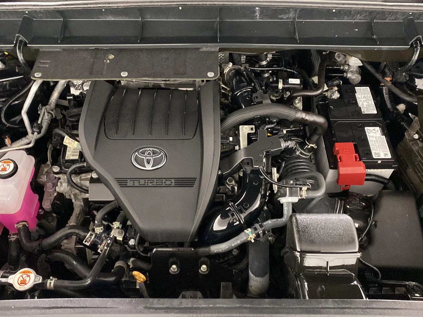 Used 2024 Midnight Black Metallic Toyota XLE image 33