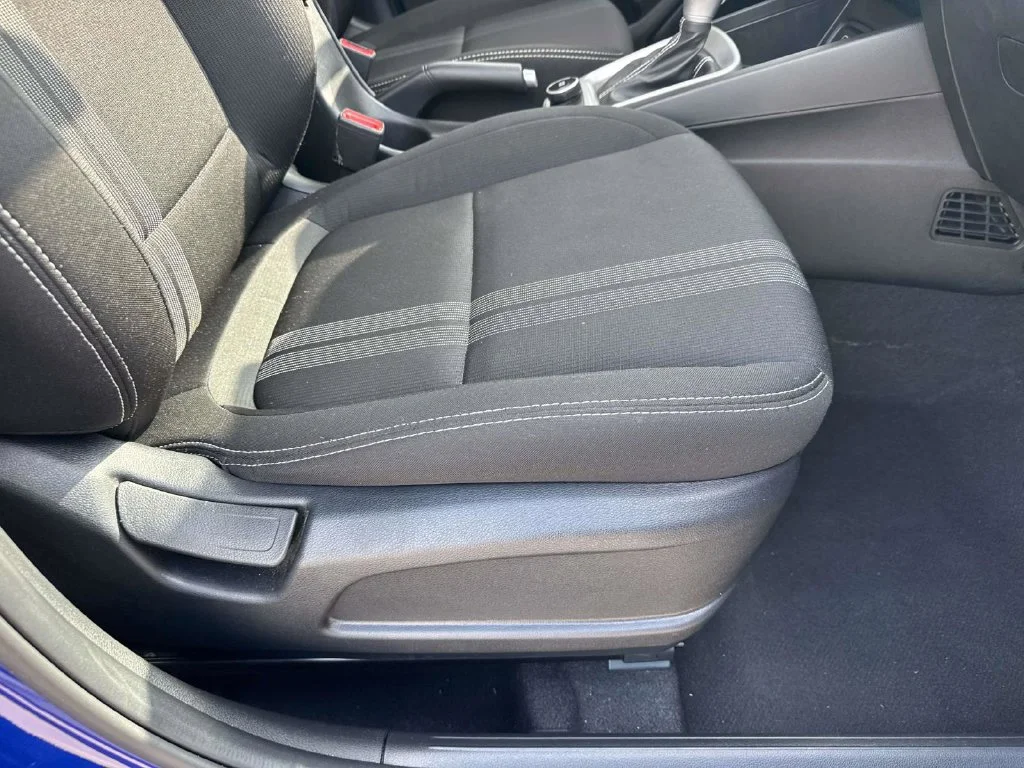 Used 2025 Blue Hyundai SEL image 28