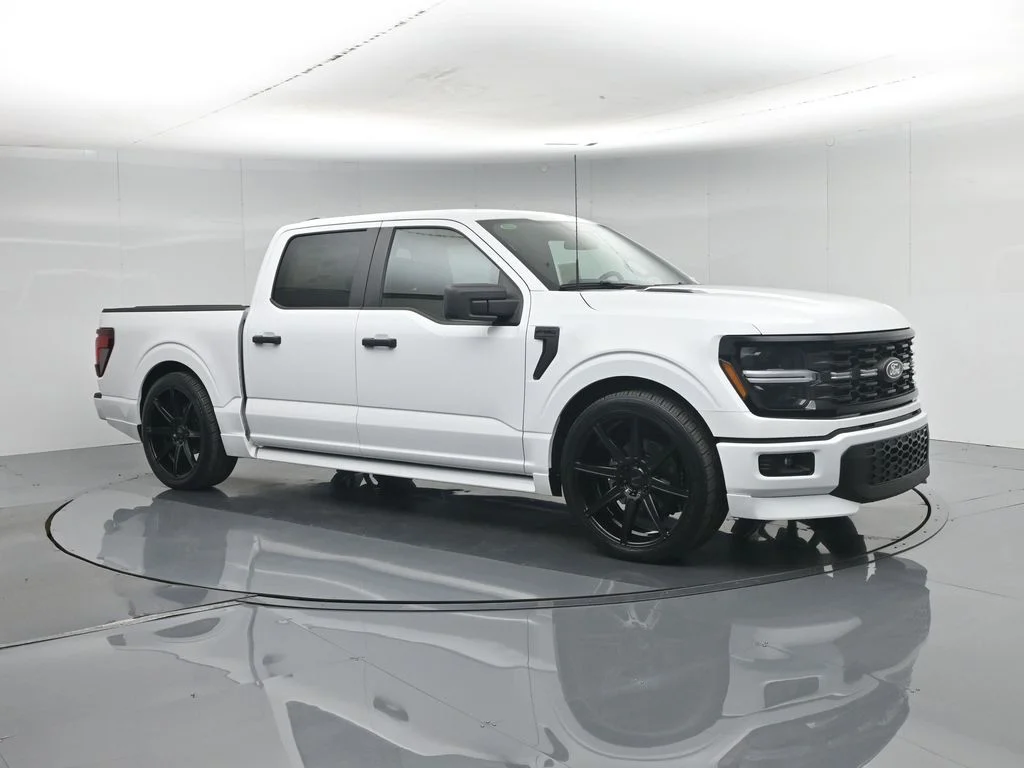 New 2026 Oxford White Ford STX image 23