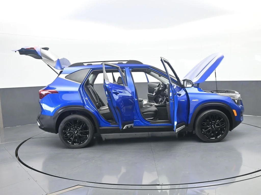 Used 2023 Neptune Blue Kia Nightfall image 70