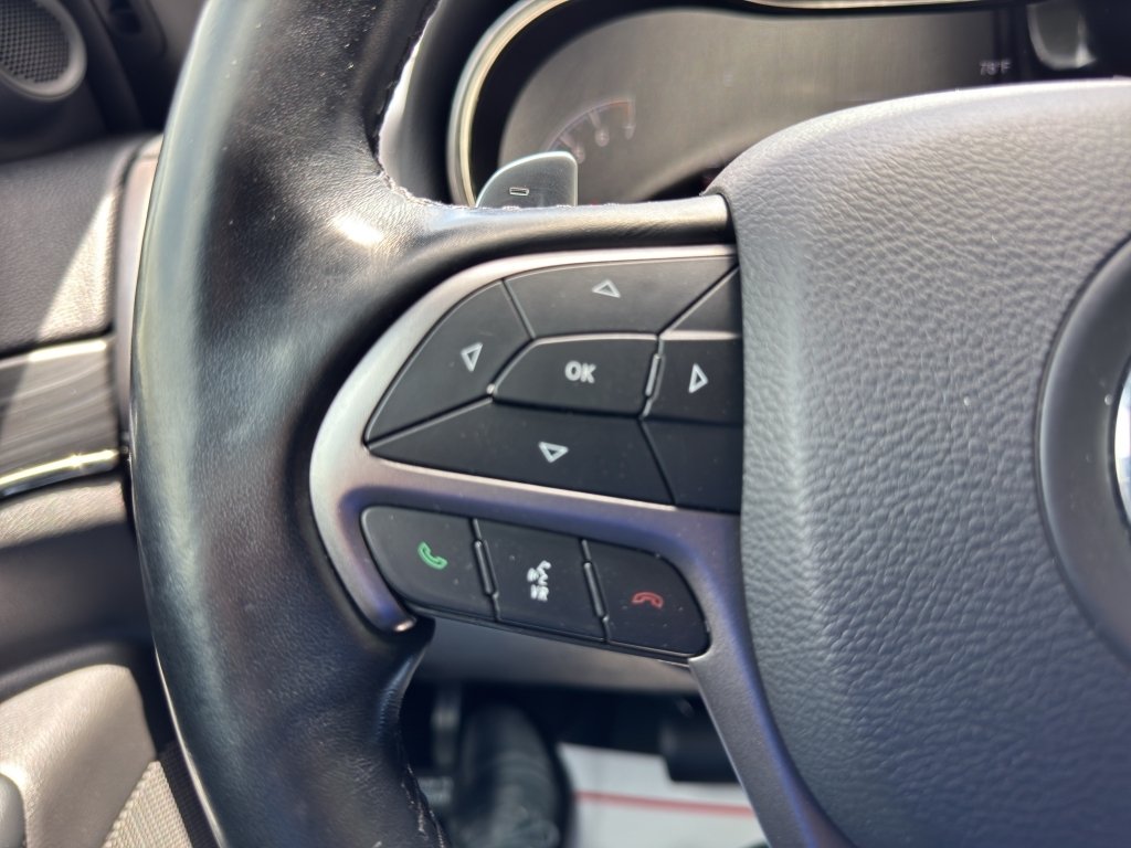 Used 2020 Bright White Jeep Limited X image 26