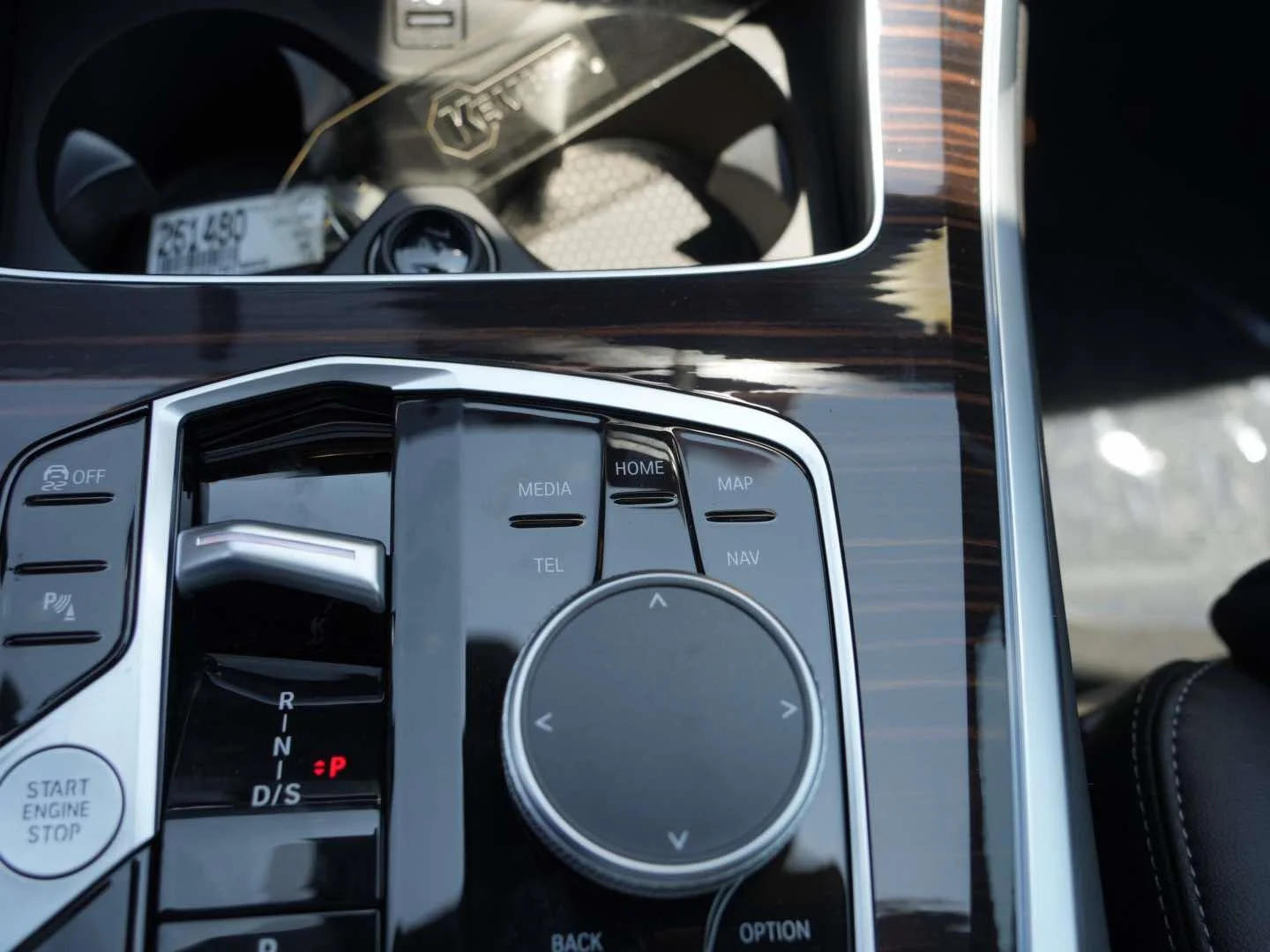 New 2026 Alpine White BMW sDrive40i image 24