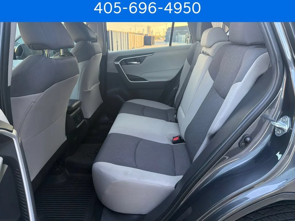 Pre-Owned 2022 Toyota RAV4 XLE