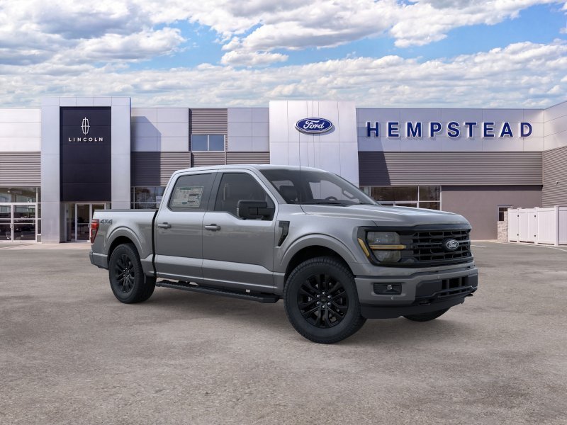 New 2026 Carbonized Gray Metallic Ford XLT image 7